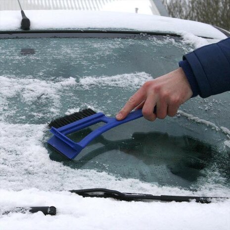 Sneeuwborstel met ijskrabber