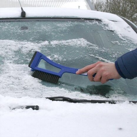 Sneeuwborstel met ijskrabber